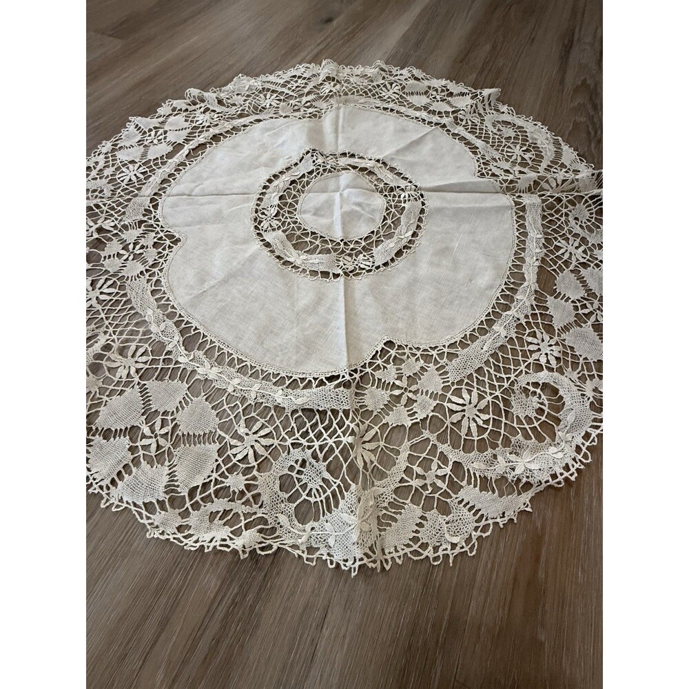 Italian Burano needle lace round 32” detailed doily (#2) - Picture 8 of 11